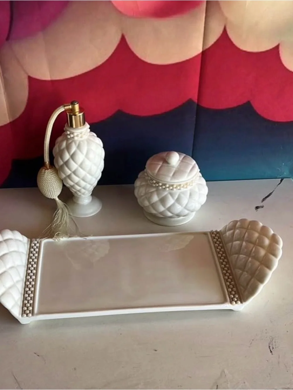 VINTAGE Elegant Vanity Porcelain & Faux Pearl Set 1999 Avon